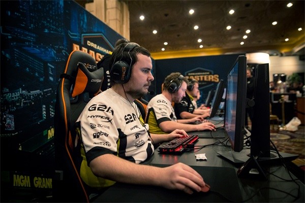 与豪门对决 与豪门对决